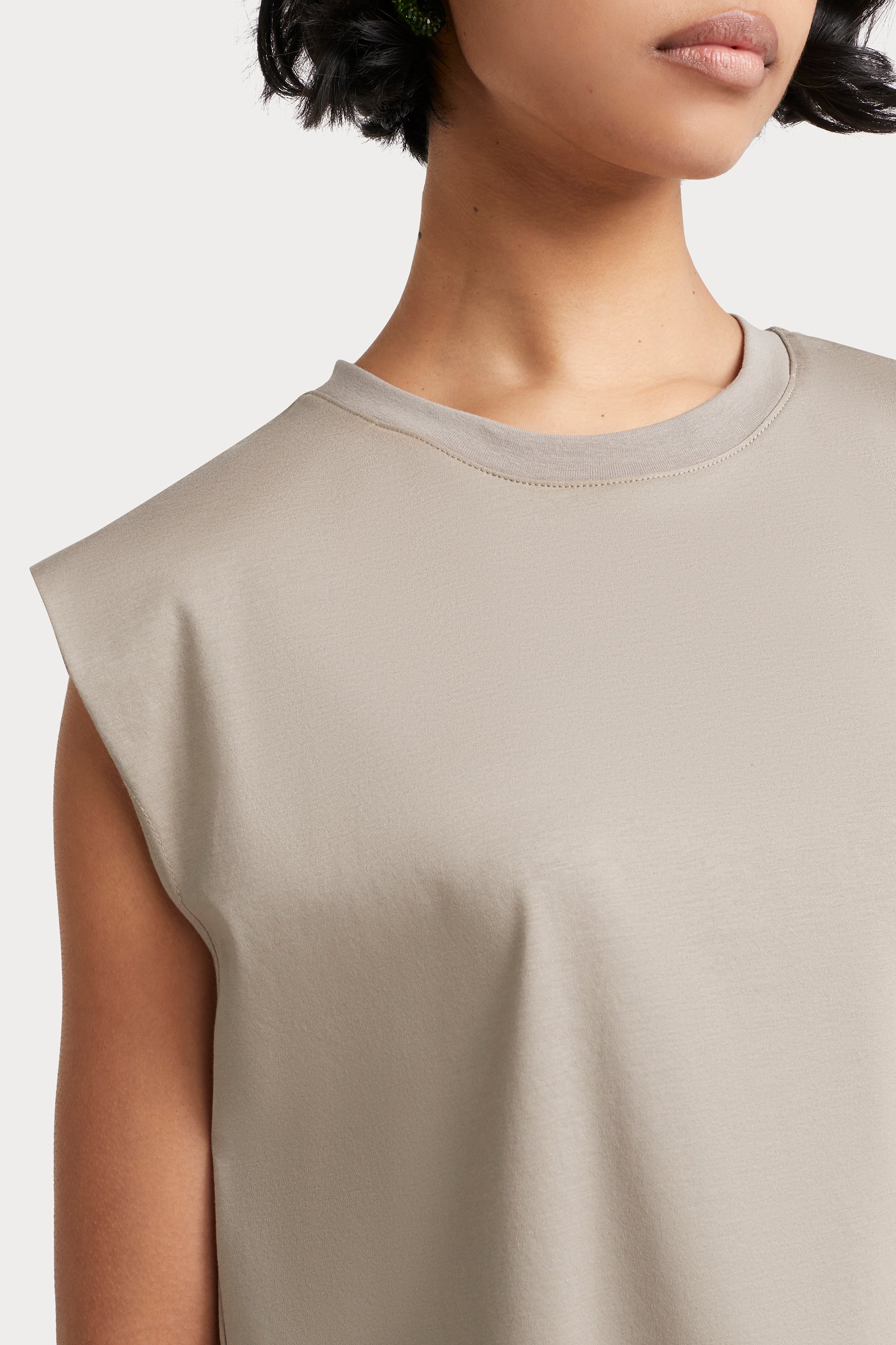 Husk Tailored Tank - Image 5